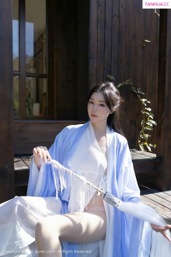 安然Maleah  [XiuRen]高清写真图 2025.12.30 No.11178 安然anran 道姑装扮第5张图片